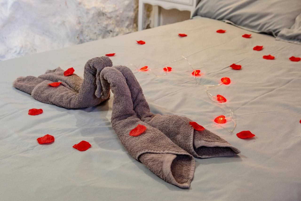 Fortress Jacuzzi Suites 사티바 외부 사진