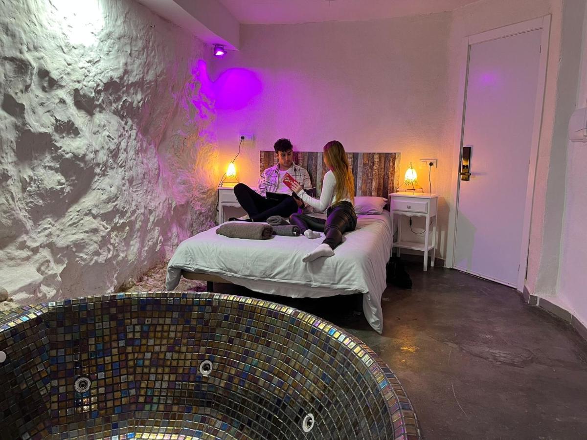 Fortress Jacuzzi Suites 사티바 외부 사진