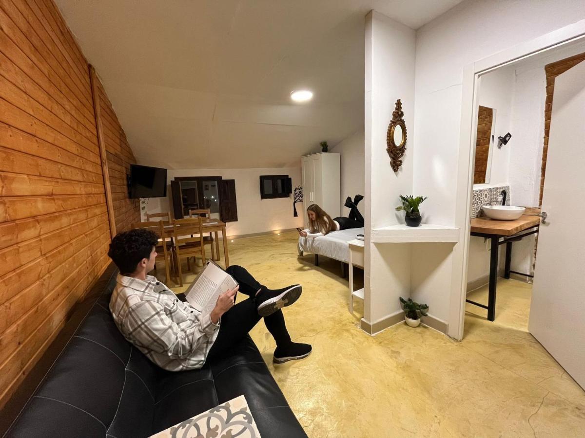 Fortress Jacuzzi Suites 사티바 외부 사진