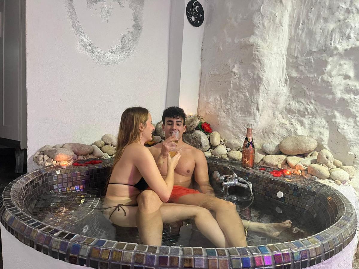 Fortress Jacuzzi Suites 사티바 외부 사진