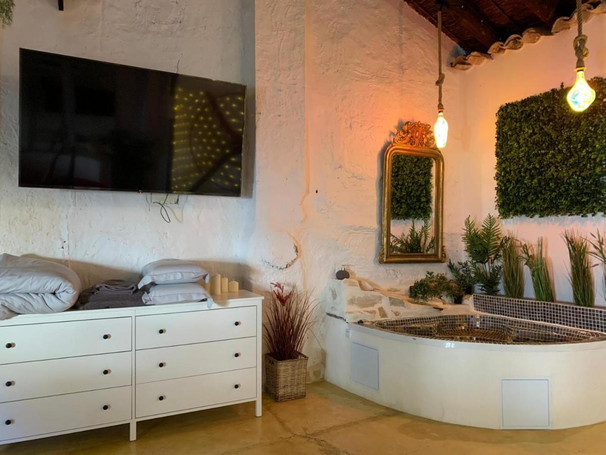 Fortress Jacuzzi Suites 사티바 외부 사진