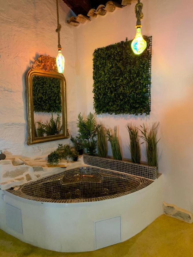 Fortress Jacuzzi Suites 사티바 외부 사진