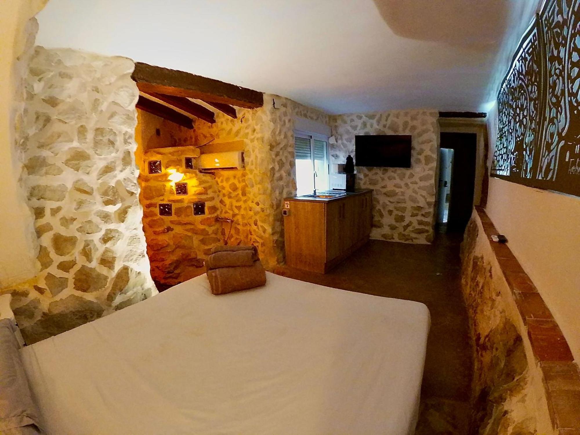 Fortress Jacuzzi Suites 사티바 외부 사진